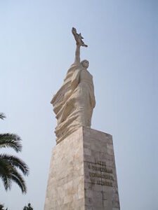 Monumenti Nënë Shqipëri